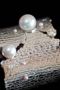 AGTA_pearl_Cuff