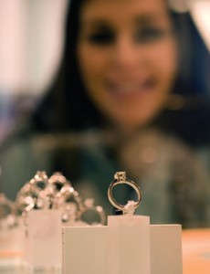 engagement-ring-shopping