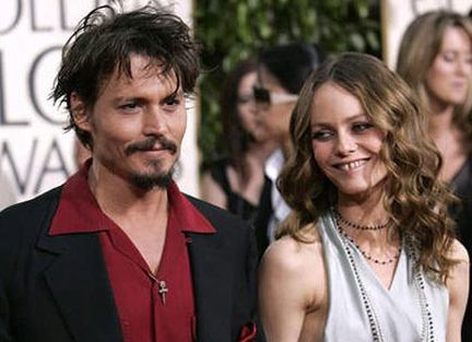 vanessa paradis and johnny depp kids. Johnny Depp and long-time