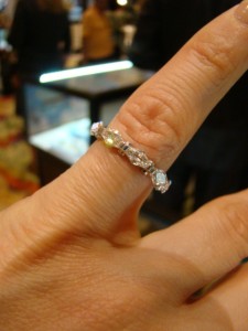 Gelin Abaci wedding band Gelin Abaci wedding band with fancy cut diamonds