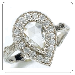 Eco Friendly KBrunini engagement ring pear