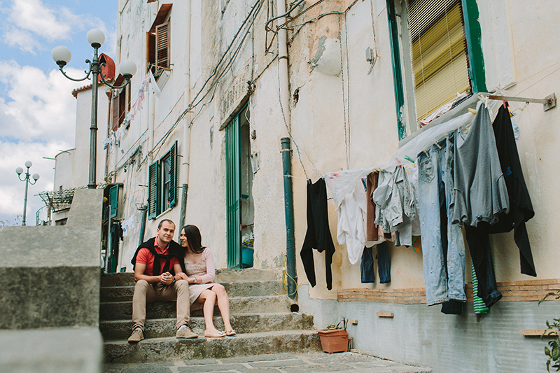 Irina and Ionut summer engagement session love amalfi