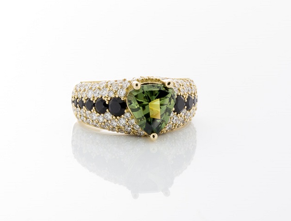 BESPOKE - GREEN RING resized