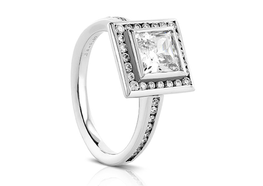 sholdt-saggiterius-engagement-ring