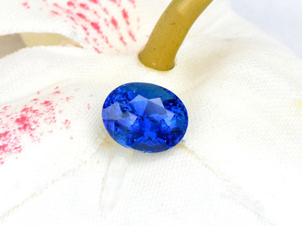 popular kashmir blue sapphire600