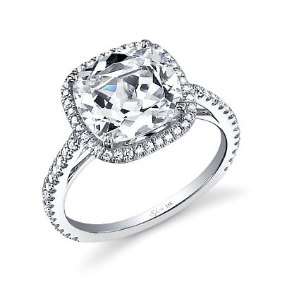 Engagement rings for thin fingers