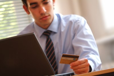 Buying an Engagement Ring Online