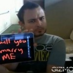 Guy asks Gizmodo to Propose to His Girlfriend