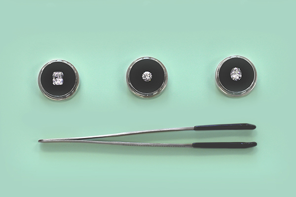 Meet MiaDonna: The Best Choice For Conflict-Free Engagement Rings